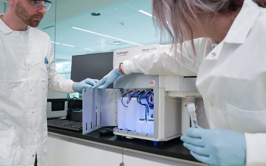 Attune CytPix flow cytometer