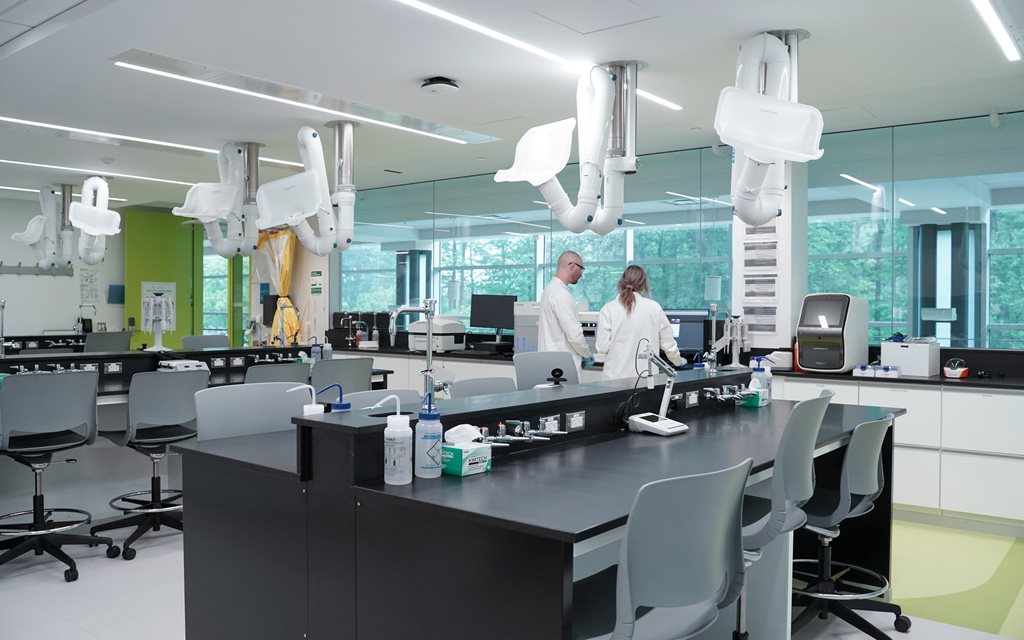 Biotech lab